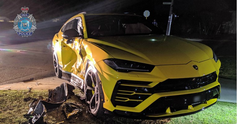Nije moglo gore: 14-godišnjak ukrao auto i zabio se u skupocjeni Lamborghini