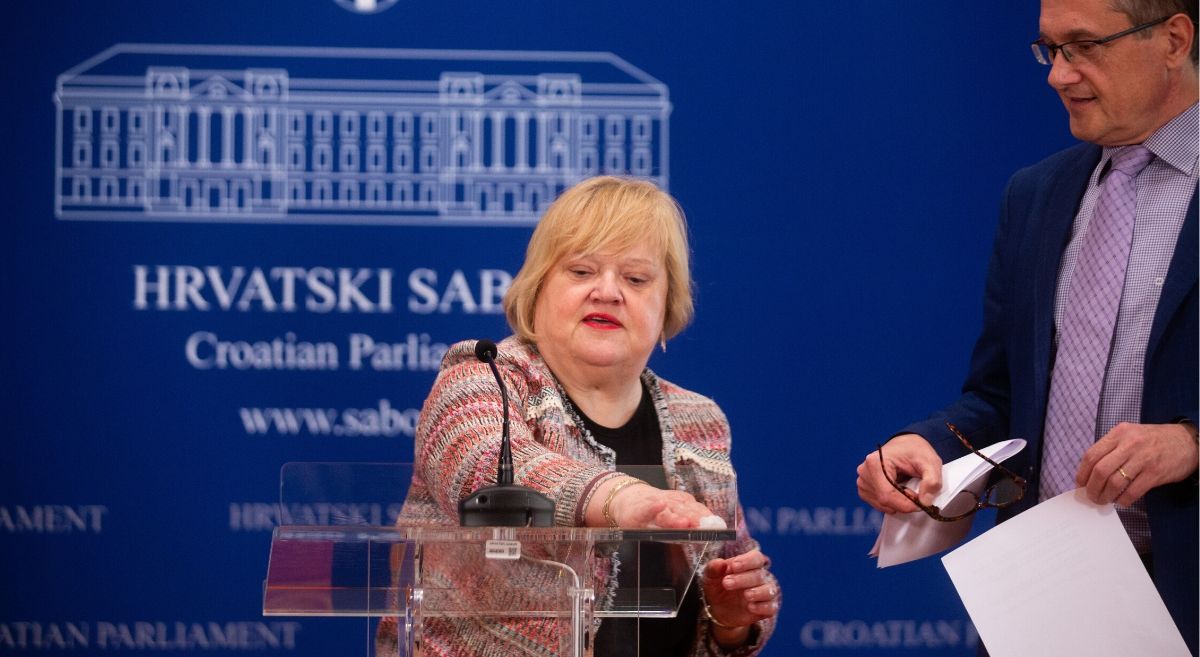 GLAS: Zabranom rada nedjeljom HDZ se dodvorava Crkvi, skupo će ih koštati ta kampanja