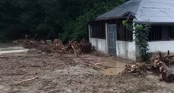Snažna kiša izazvala poplave u BiH, meteorolozi upozoravaju na opasnost