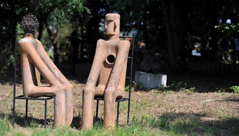 Vandali 2021. oštetili skulpture u Jakovlju. Evo koliko moraju platiti odštete