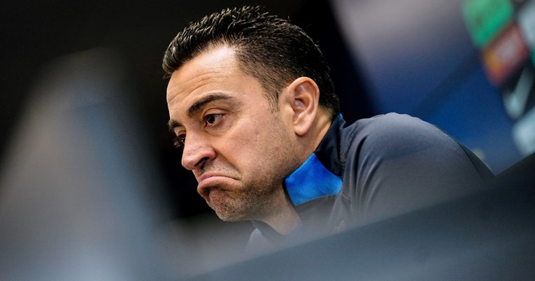 Xavi na presici prozvao novinare: Eksperti ste za promjenu teme, pričajmo o bitnom