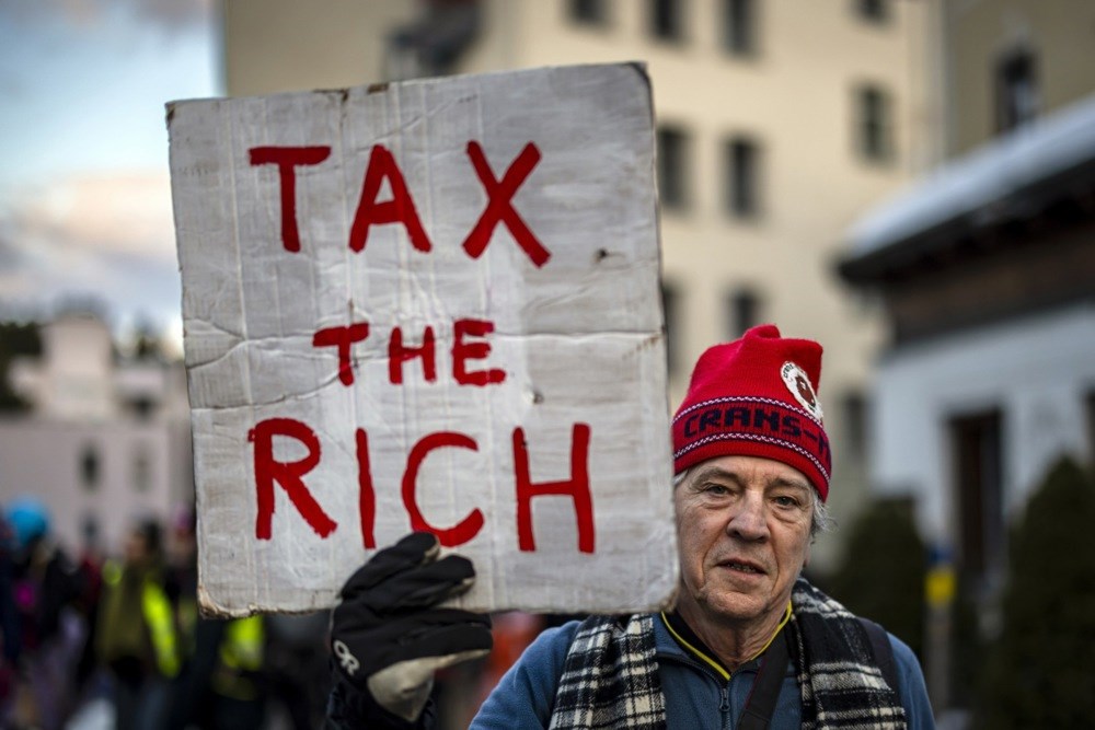 Švicarska na referendumu odlučuje o porezu za superbogate