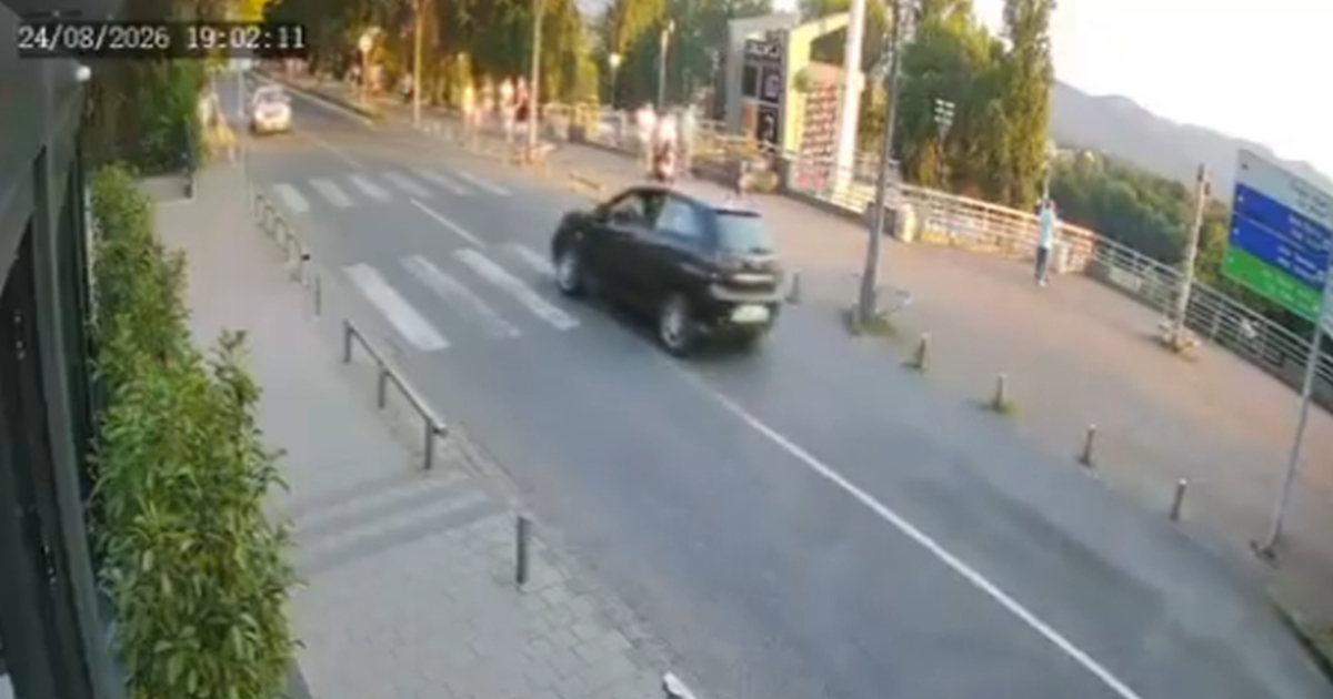 Autom naletio na majku s dvoje male djece u Srbiji. Curica (5) umrla