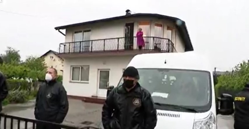 U Zaprešiću već 48 sati traje deložacija: Zaštitari okružili kuću, žena ne želi izaći