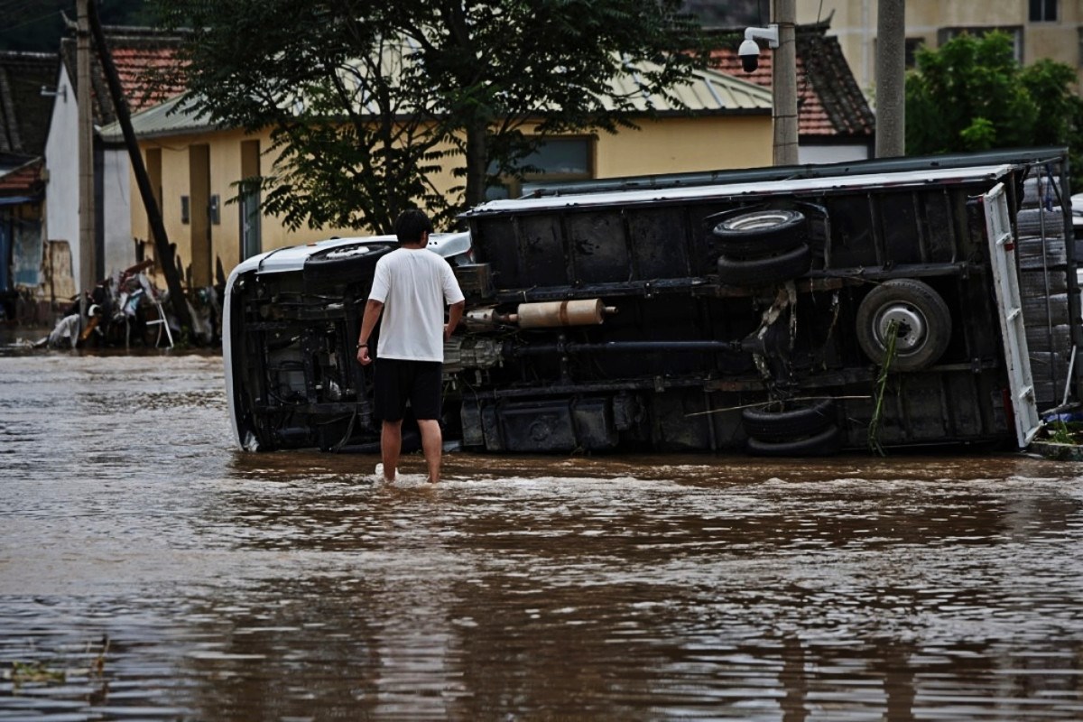 Poplave u Kini, najmanje 60 mrtvih. U Pekingu pala gotovo godišnja količina kiše