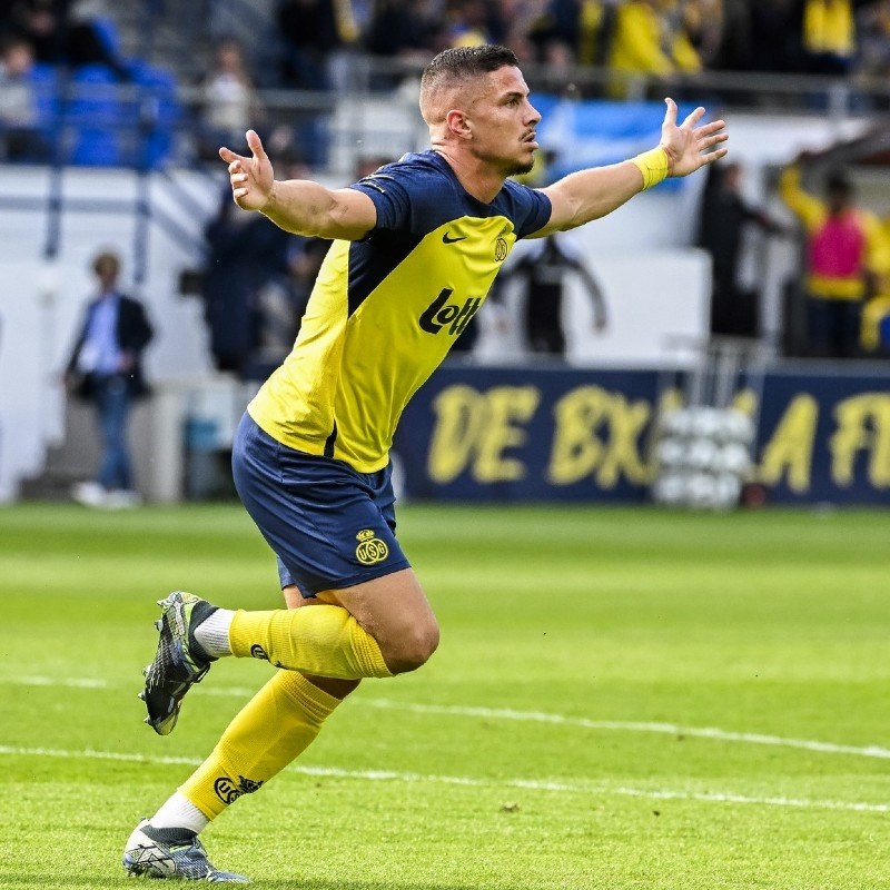 Ivanović ipak ne ide u Benficu? Javili se Englezi, žele ga preoteti