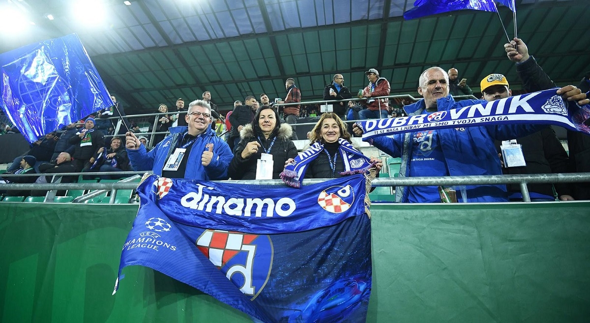 FOTO Ovako se navijalo u Beču. Navijači ustali i zapljeskali u čast Cici Kranjčaru