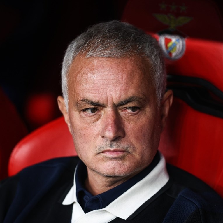 Fenerbahče dao otkaz Mourinhu