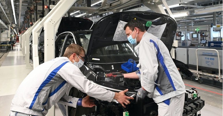 Volkswagen šalje 4000 radnika u prijevremenu mirovinu