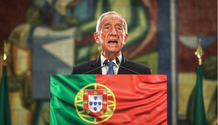 De Sousa pobjeđuje u prvom krugu portugalskih predsjedničkih izbora