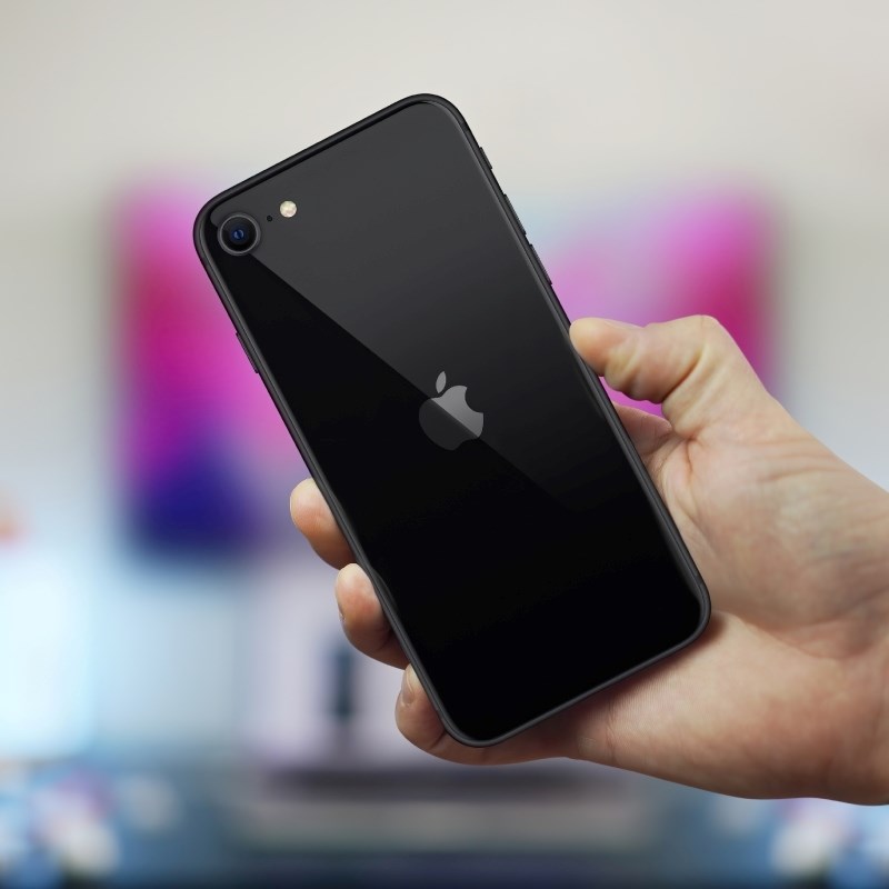 Sljedeći Appleov iPhone bit će jedan od najjeftinijih, evo što možete očekivati