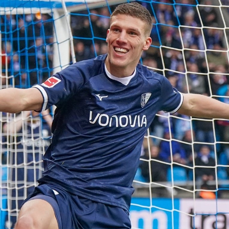 VIDEO Hrvatski stoper protiv Bayerna skrivio penal pa zabio prvijenac u Bundesligi