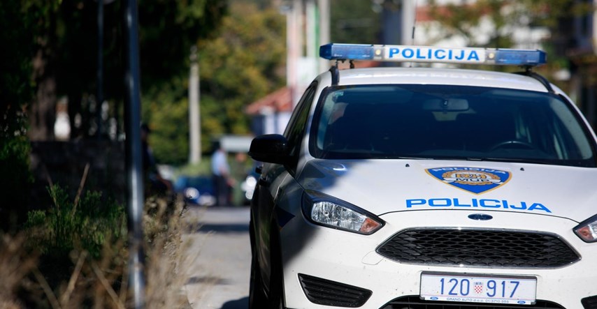 Potjera od Sinja do Trilja: Bez vozačke s vrećicom marihuane bježao policiji