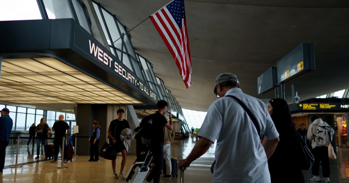 Trump ograničio prihvat izbjeglica u SAD-u na 7500 za iduću godinu