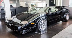 Prodaje se Lamborghini iz 1990. godine, auto je nov