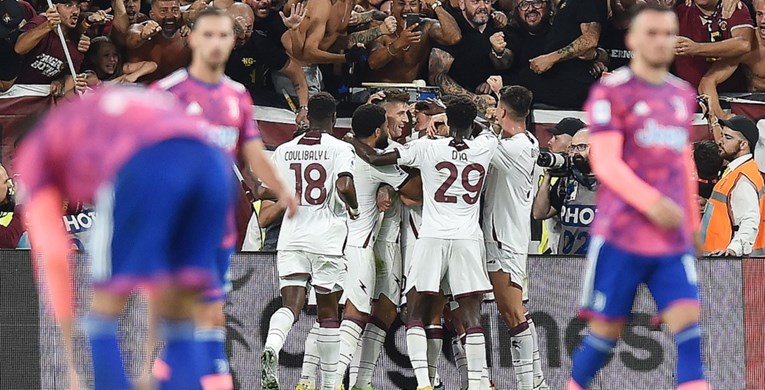Ludnica u Torinu. Juve gubio do 93. minute, a onda mu u 95. VAR oduzeo pobjedu
