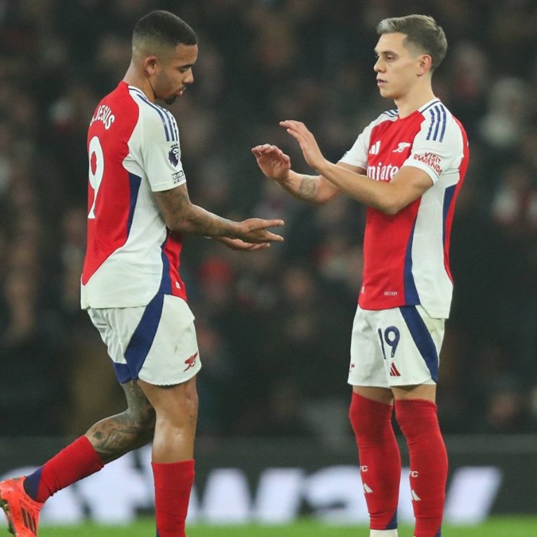 Arsenal otpisao dva igrača i stavio ih na transfer-listu