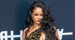 Rihanna pokazala svoju divlju stranu u haljini i čizmama životinjskih uzoraka