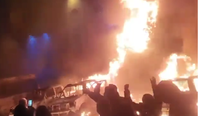 Novi prosvjedi u Teheranu. Trump: Iran je u velikim problemima, ovo je nevjerojatno