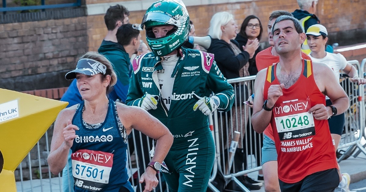 Član tima Formule 1 istrčao maraton u punoj opremi