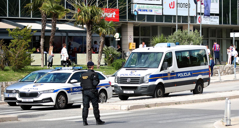 U Splitu prisilio njemačkog državljanina da skine hlače nogometnog kluba PAOK