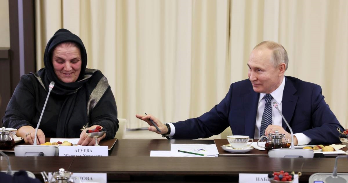 S kojim se to majkama vojnika susreo Putin? Pažljivo su odabrane