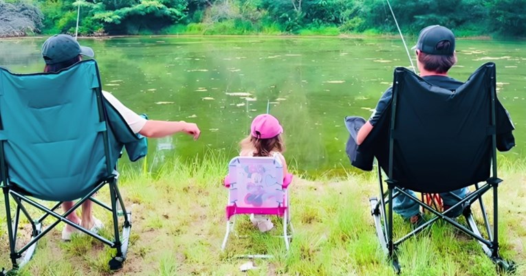 Roditelji na kreativan način otkrili da očekuju prinovu, video će vam uljepšati dan