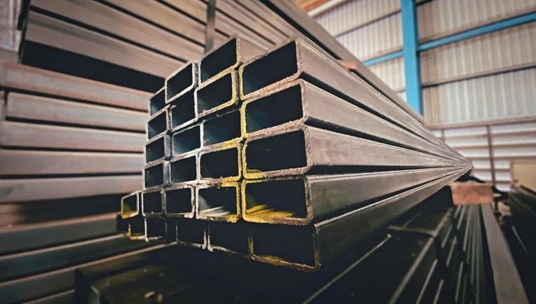 EU odgađa carine protiv Amerike na mjesec dana