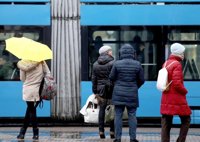 Stižu kiša, jaka bura i zahlađenje. DHMZ najavljuje i mogući snijeg