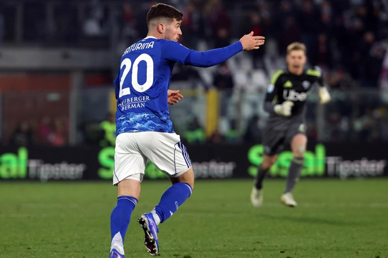 Baturina nastavio sjajnu formu. Pogledajte gol i majstorsku asistenciju za Como