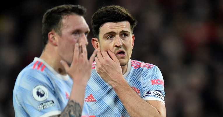 Neville: Manchester United je slomljen, a stadion se raspada