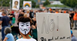 Tisuće u Njemačkoj prosvjedovale protiv mjera