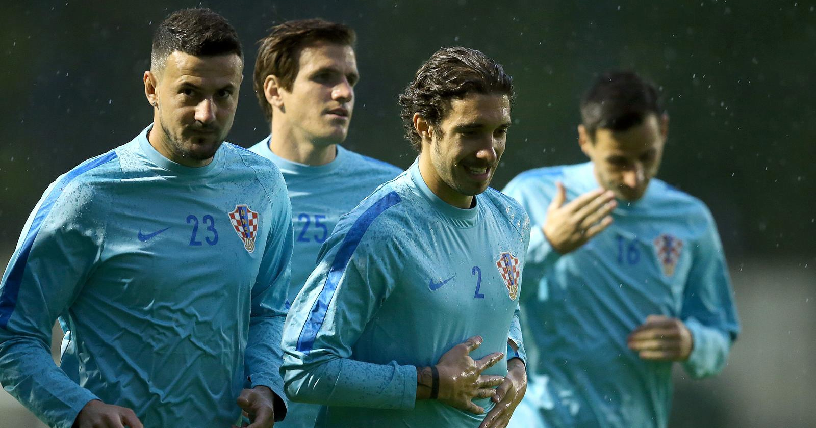 Šime Vrsaljko za vjenčani dar od Subašića dobio magarca