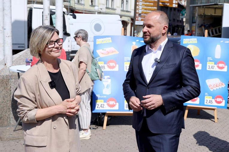 Hajdaš Dončić: Gledam kako Plenković već dva dana glumi duševnu bol