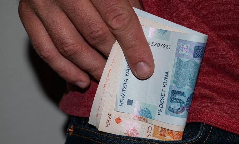Prevarant u Medulinu ukrao starici 150.000 kuna. Došao po još, dočekala ga policija