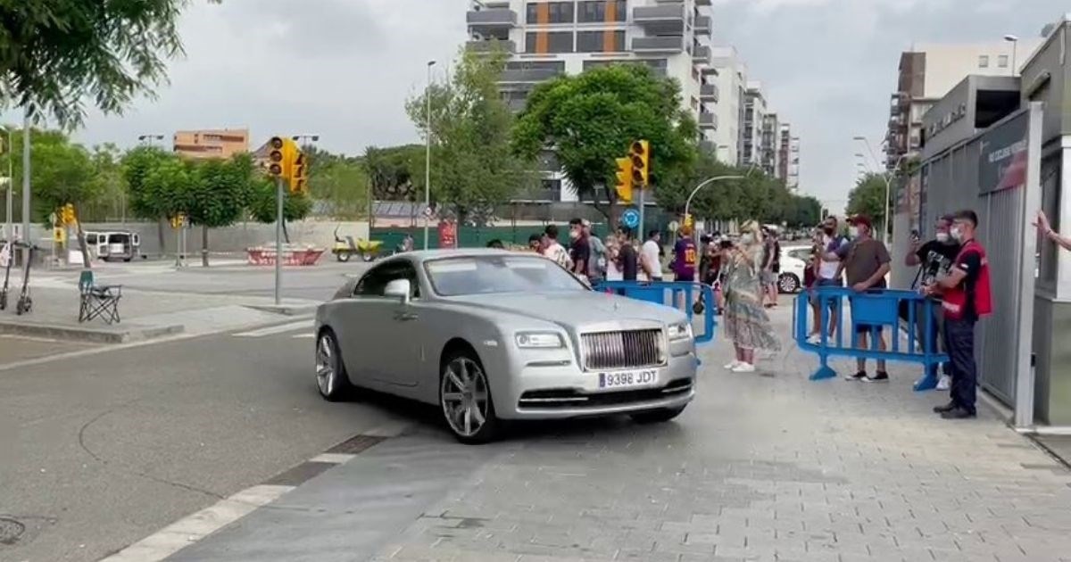 Navijači vrijeđali Griezmanna ispred stadiona: Messi je otišao zbog tebe
