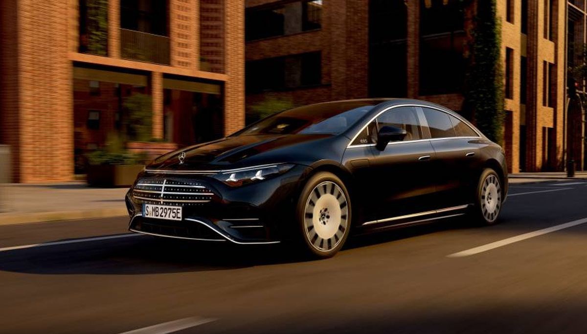 Predstavljen osvježeni Mercedes EQS: veća baterija i doseg do 926 km