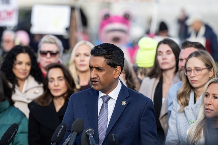 Američki kongresnik: Afera Epstein bi mogla biti kraj britanske monarhije