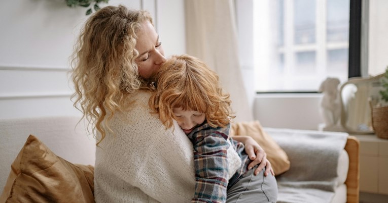 Želite da vam se dijete povjerava u tinejdžerskoj dobi? Počnite graditi odnos sada