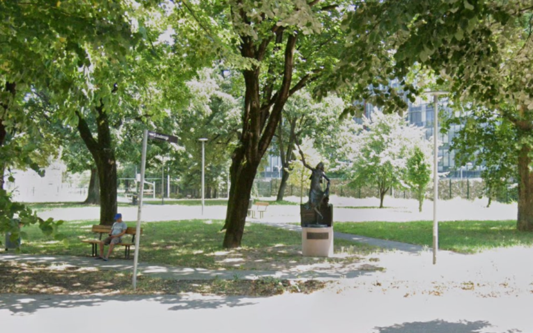 Spomenik Romkinje u Zagrebu oštećen u nevremenu