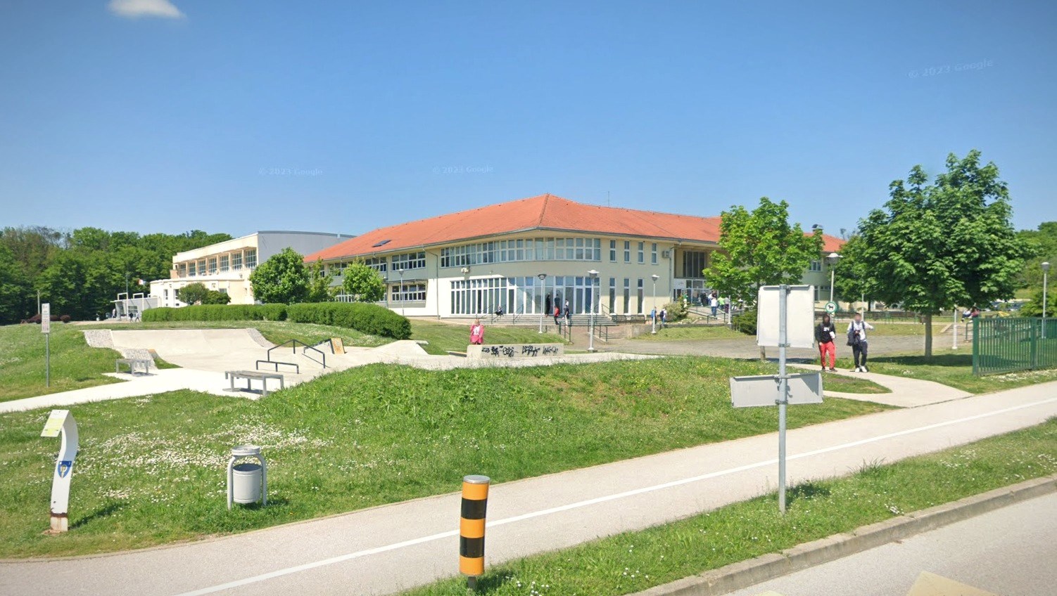 Na igralištu u Dugom Selu napadnut i opljačkan maloljetnik