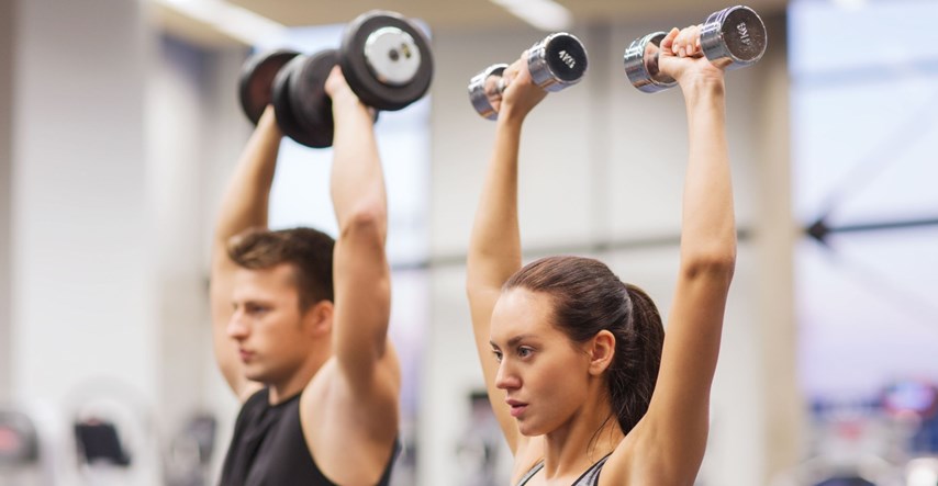 Daju li teški utezi bolji rezultat nego vježbanje s lakšim utezima?