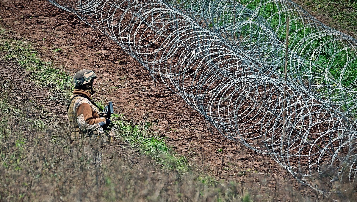 Više europskih zemalja gradi bodljikavu žicu zbog migranata, Njemačka ih brani