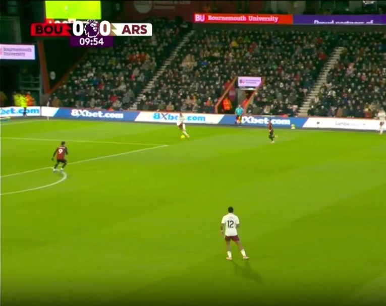 VIDEO Gabriel teško kiksao i poklonio gol Bournemouthu. Brzo se iskupio