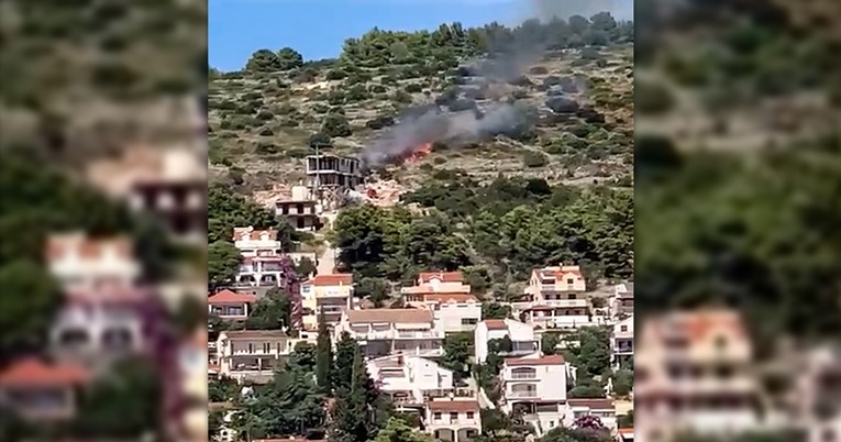 VIDEO Snimljen početak velikog požara na Čiovu. Uhićeni radnici iz Albanije