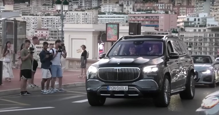 VIDEO Ovaj Mercedes može "skakutati", a razlog nije zabava