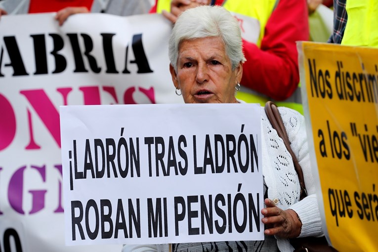 Španjolski umirovljenici izašli na ulice, traže veće mirovine