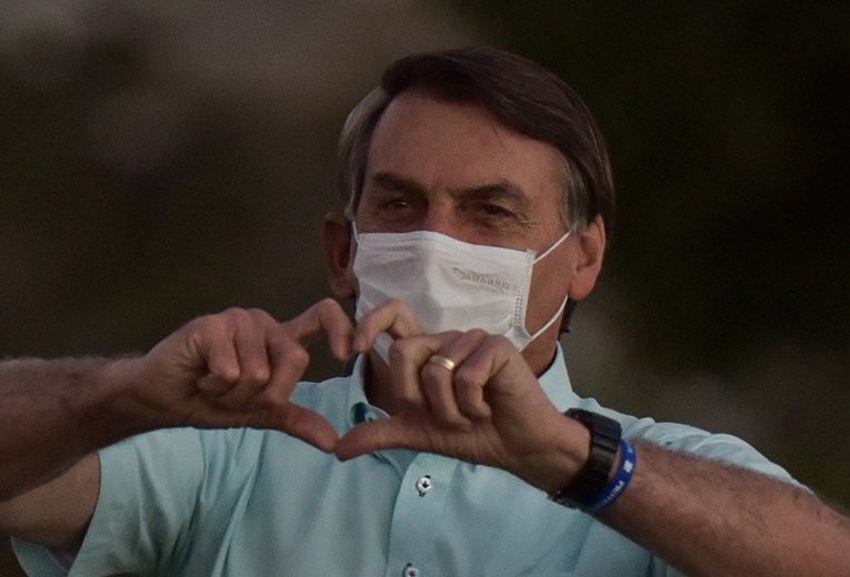 Bolsonaro se drži plana putovanja unatoč infekciji pluća