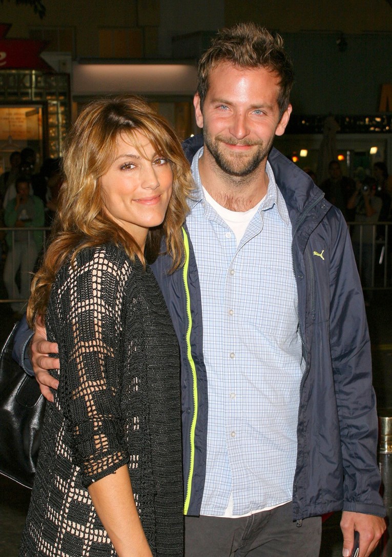 Bivša žena Bradleyja Coopera mora se iseliti iz kuće koju je založila zbog filma