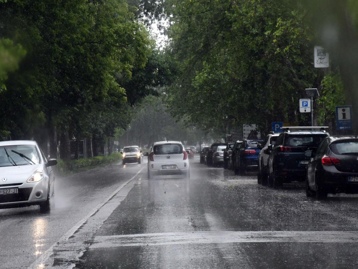 Promjenjivo i svježije vrijeme. Krajem dana moguće grmljavinsko nevrijeme
